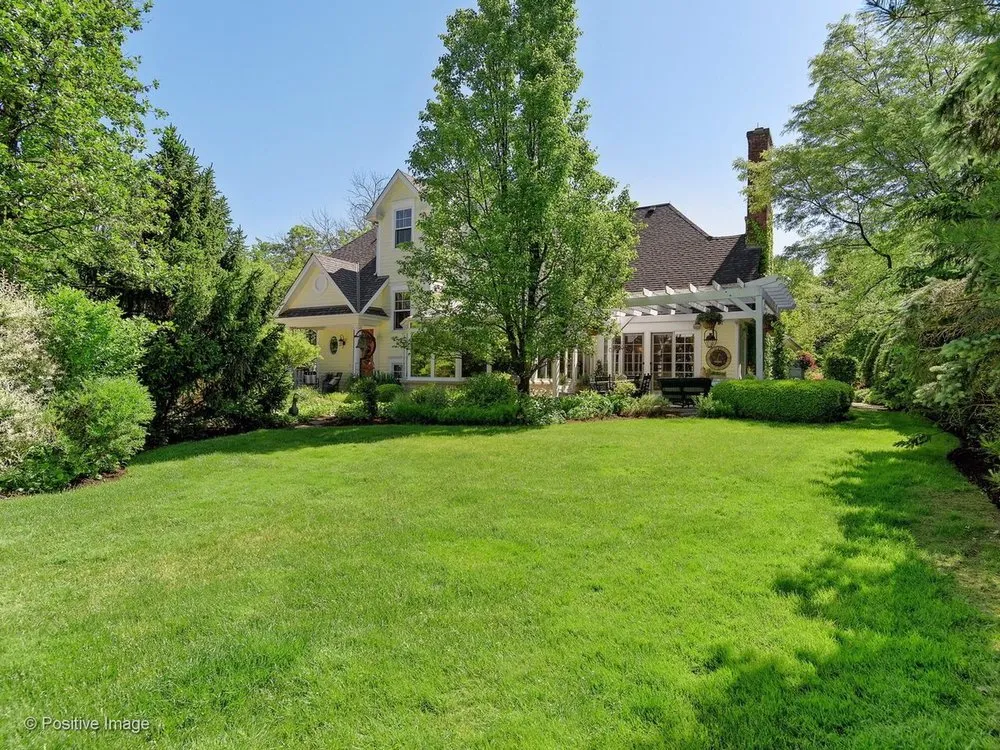 Custom landscaping services for year-round maintenance across Sycamore, IL - Sarasota Lawn