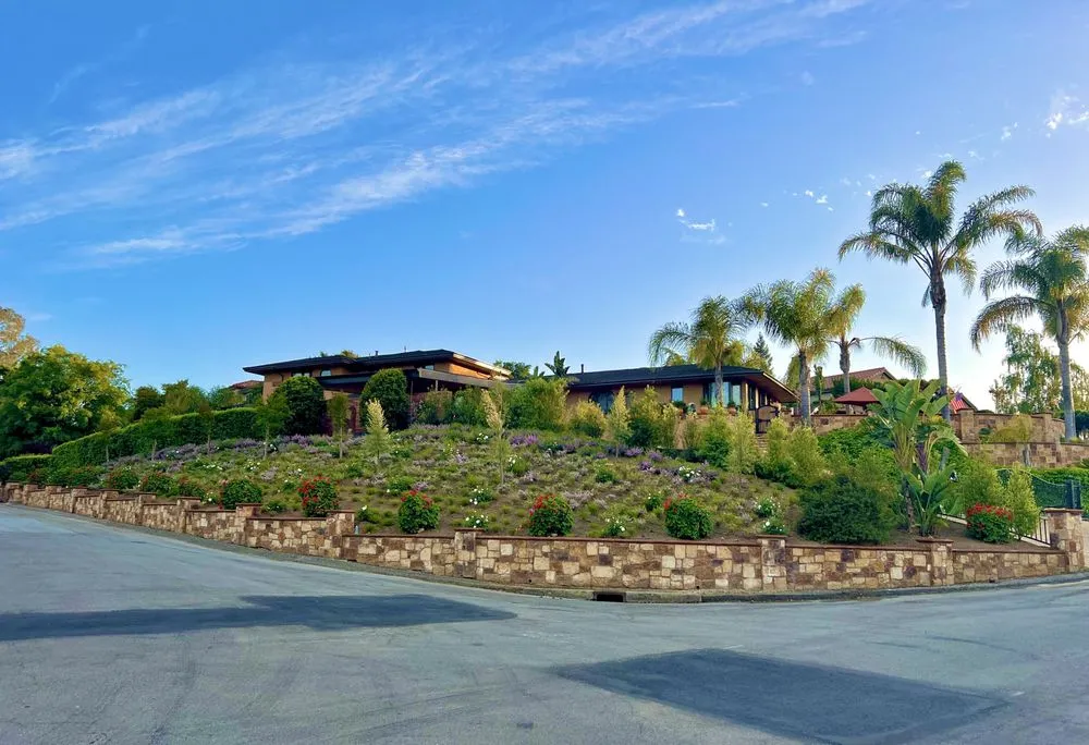 Affordable lawn mowing service in Los Gatos, CA by Saratoga Pavers