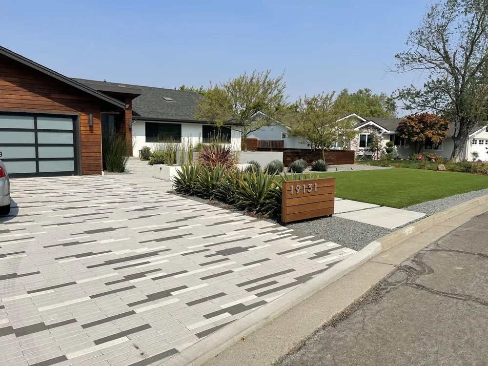 Trusted lawn care service in Los Gatos, CA - Saratoga Pavers