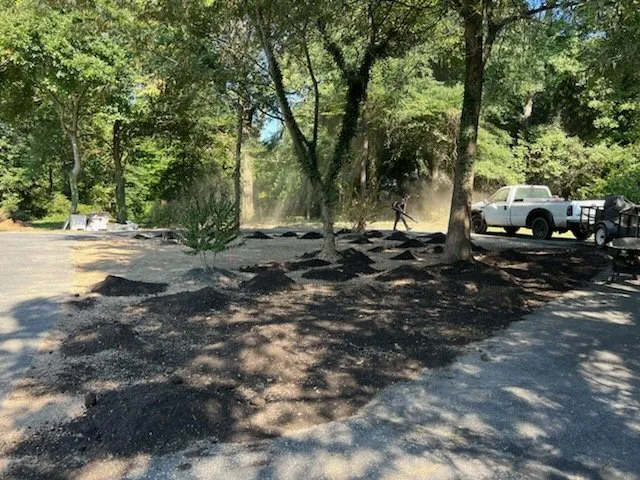 Expert yard maintenance for beautiful yards in Gaithersburg, MD by Saravia Landscaping Services