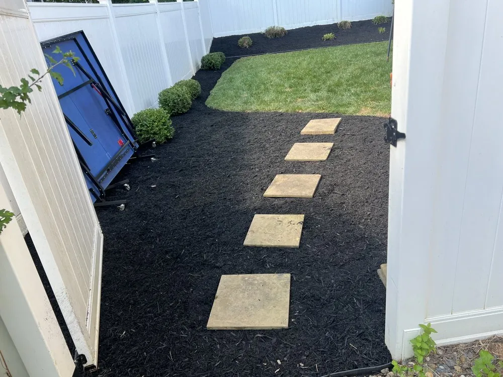 Expert lawn care service experts serving Gaithersburg, MD - Saravia Landscaping Services