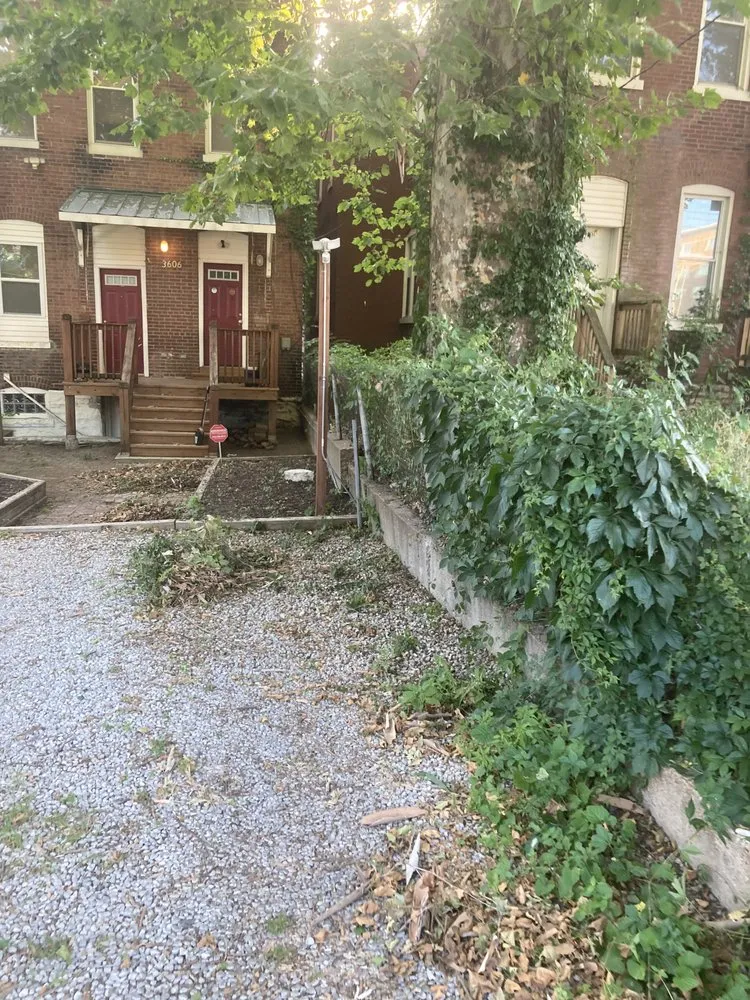 Trusted lawn care service experts serving Saint Louis, MO - SARR Landscaping & Lawn Care