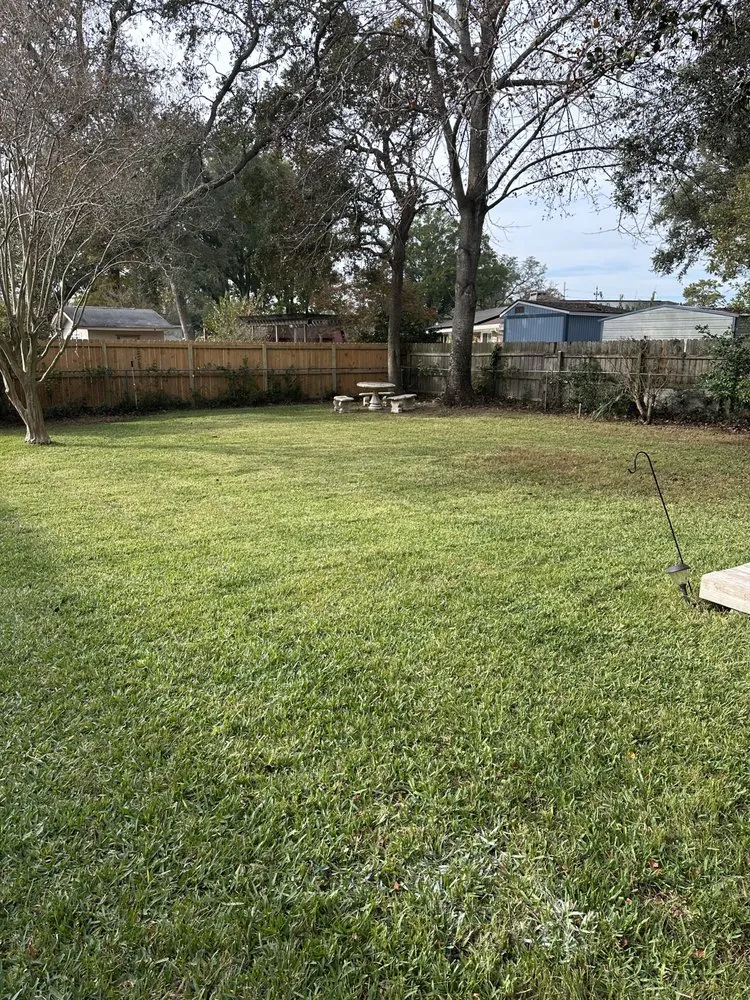Local residential landscaping for homes in Crestview, FL by Sarver Landscaping Services