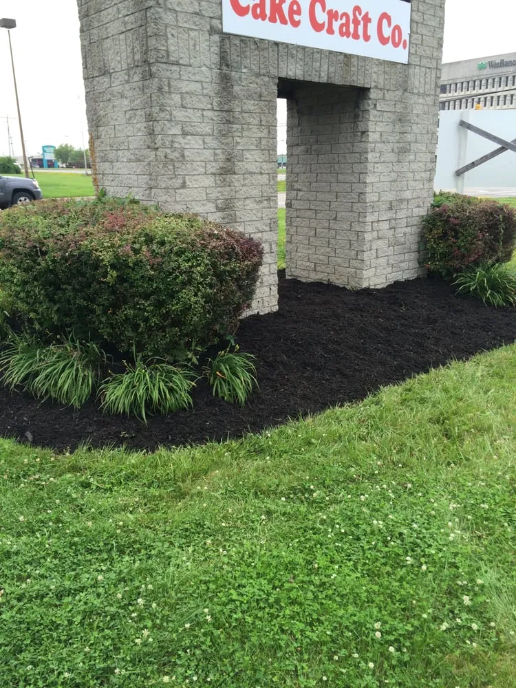 Affordable yard cleanup service for homes across Pataskala, OH - SAS Lawn and Snow Services