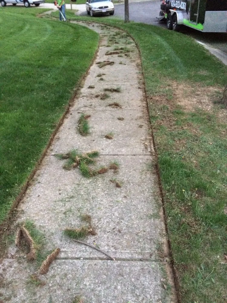 Top-rated yard maintenance in Pataskala, OH by SAS Lawn and Snow Services