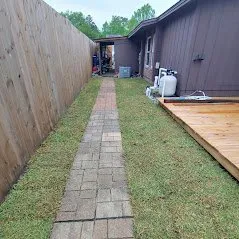 Reliable garden landscaping for homes across Cantonment, FL - Sasquatch Land & Lawn