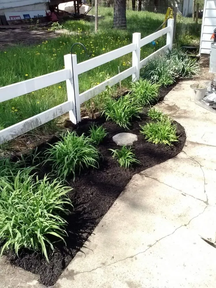 Affordable yard maintenance experts serving Stoutsville, OH - Sasquatch Lawncare and Landscape