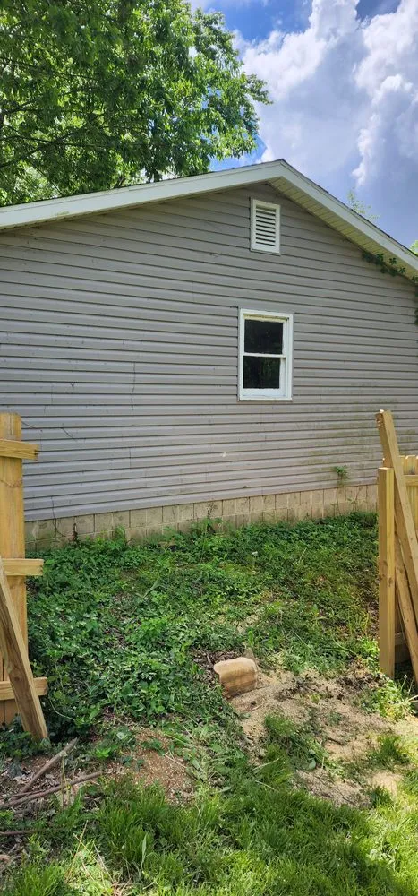 Reliable lawn mowing service experts serving Stoutsville, OH - Sasquatch Lawncare and Landscape