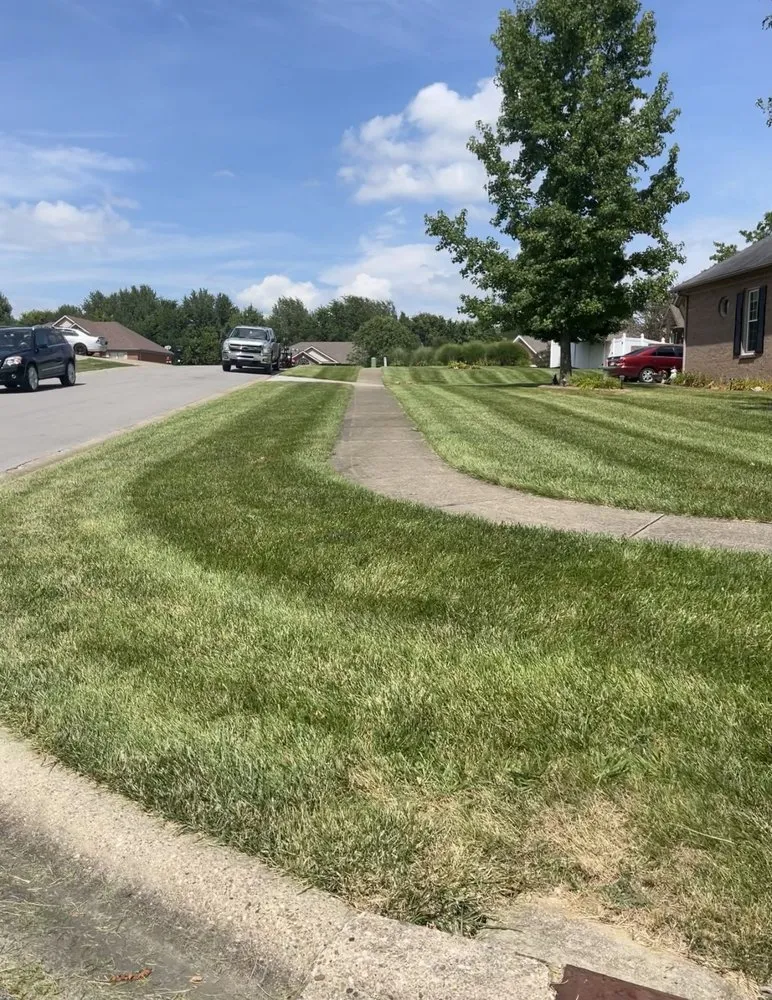 Affordable lawn mowing service in Shelbyville, KY by Sasser Lawncare