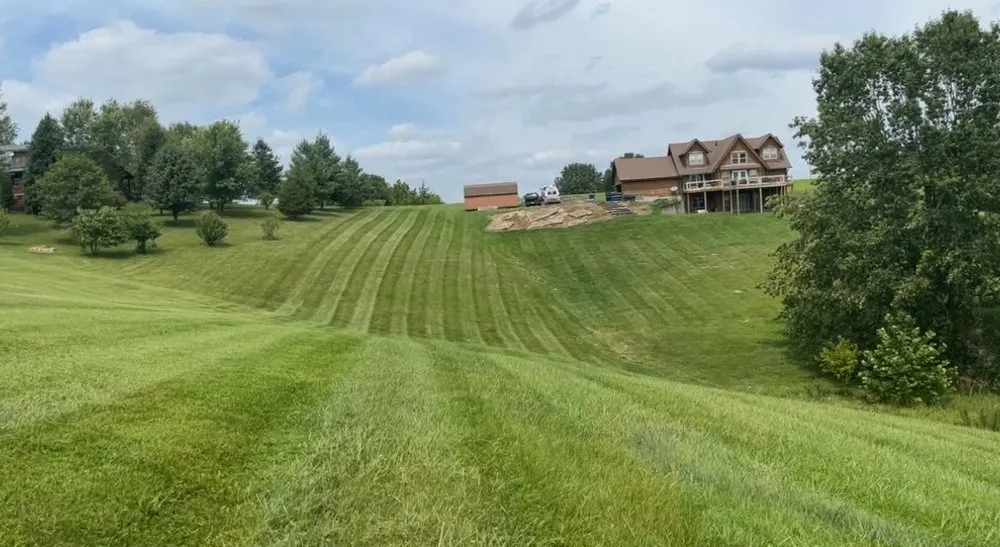 Professional landscape design in Shelbyville, KY by Sasser Lawncare