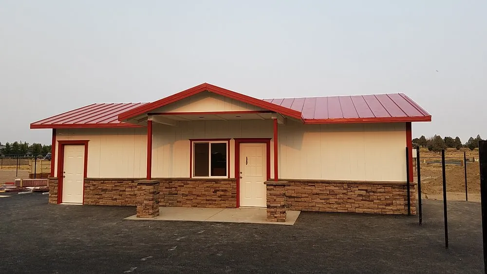 Local yard cleanup service for year-round maintenance across Oregon City, OR - Sati Construction And Development