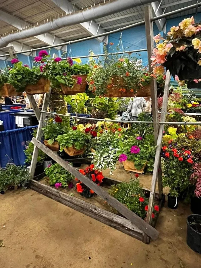 Custom yard maintenance in Elma, WA - Satsop Landscaping & Nursery