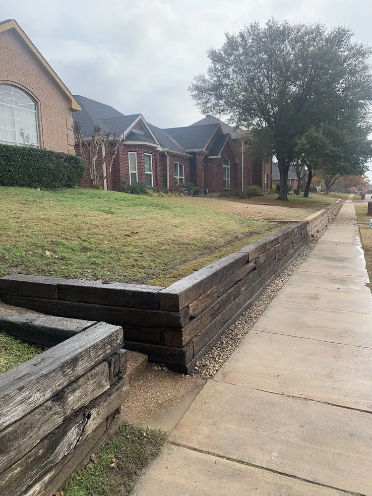 Professional lawn care service with custom design in Dallas, TX by Saucedo Landscaping