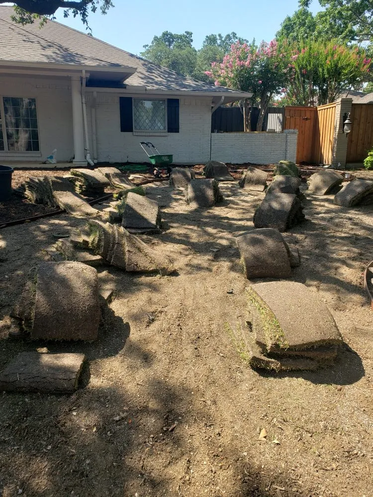 Custom lawn mowing service experts serving Dallas, TX - Saucedo Landscaping