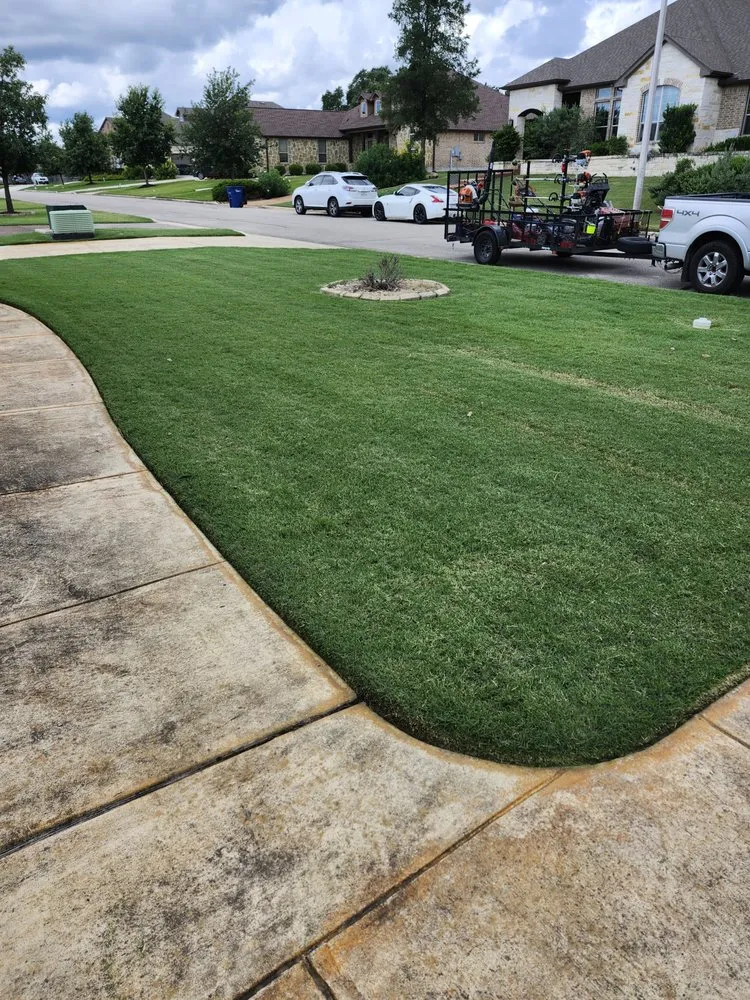 Local yard maintenance in New Braunfels, TX by Sauer Lawn Care