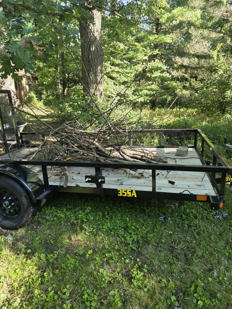 Top-rated outdoor landscaping in Rock Falls, IL by Sauk Valley Property Maintenance