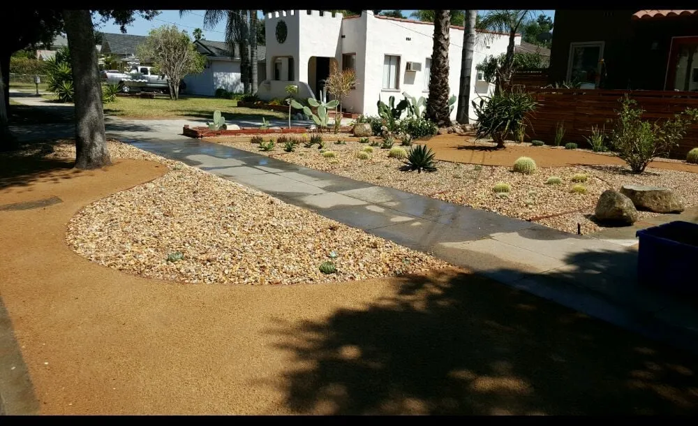 Reliable yard maintenance in Monrovia, CA by Saul Gonzalez Gardening services