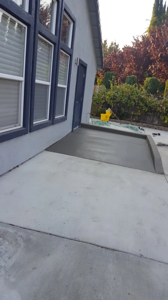 Professional yard cleanup service in Vacaville, CA - Saul Silva's Construction