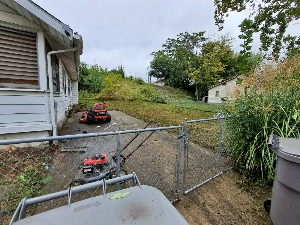 Expert yard maintenance in Kokomo, IN by Saunders Family Mowing Services