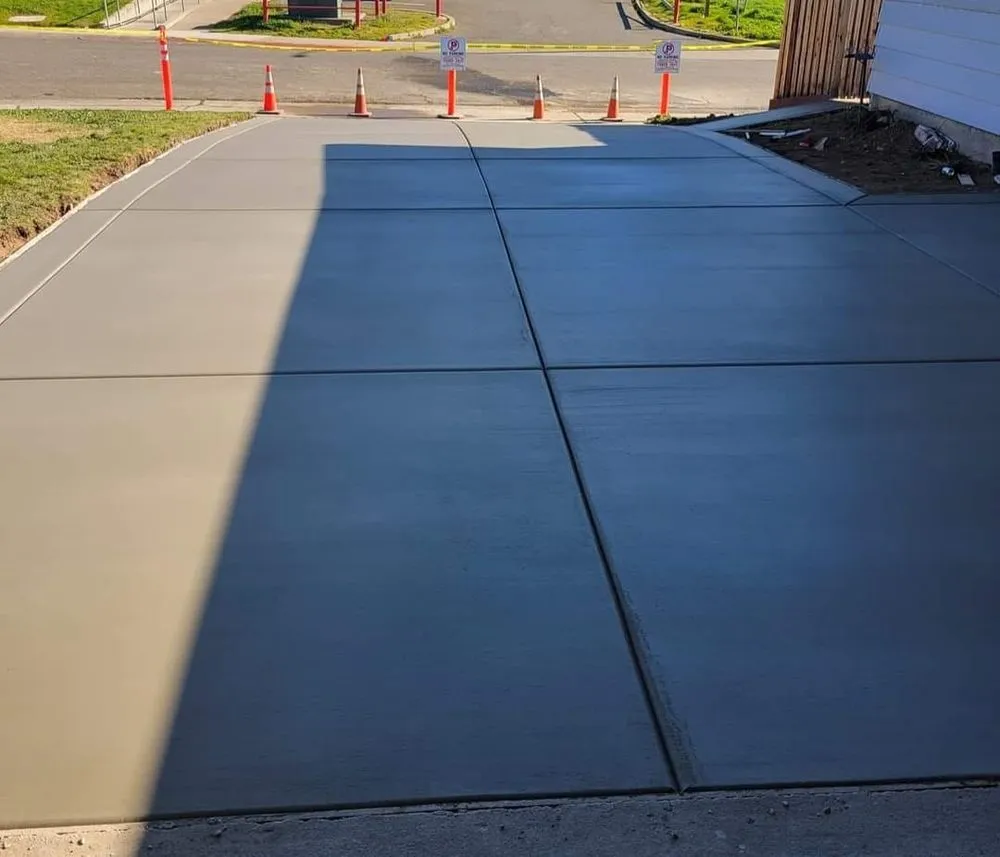 Expert yard cleanup service in Sacramento, CA - Saunders Landscaping Construction