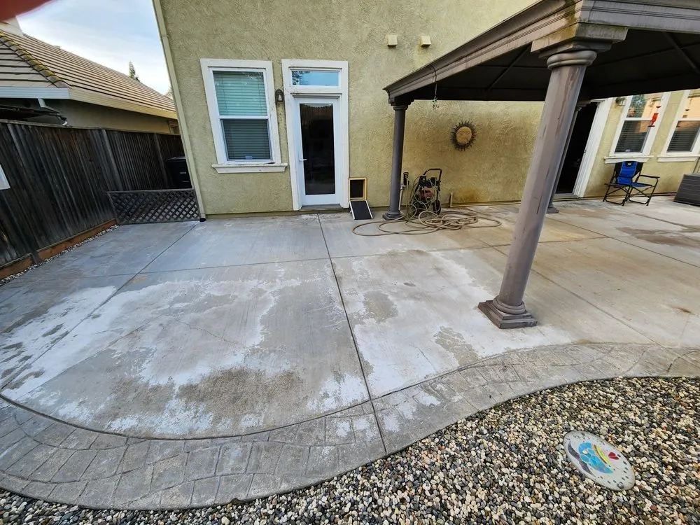 Professional garden landscaping in Sacramento, CA by Saunders Landscaping Construction