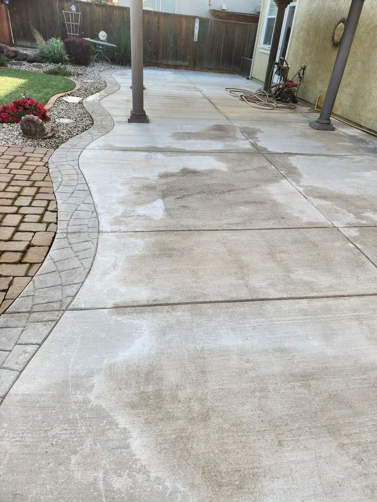 Professional landscape design for homes in Sacramento, CA by Saunders Landscaping Construction