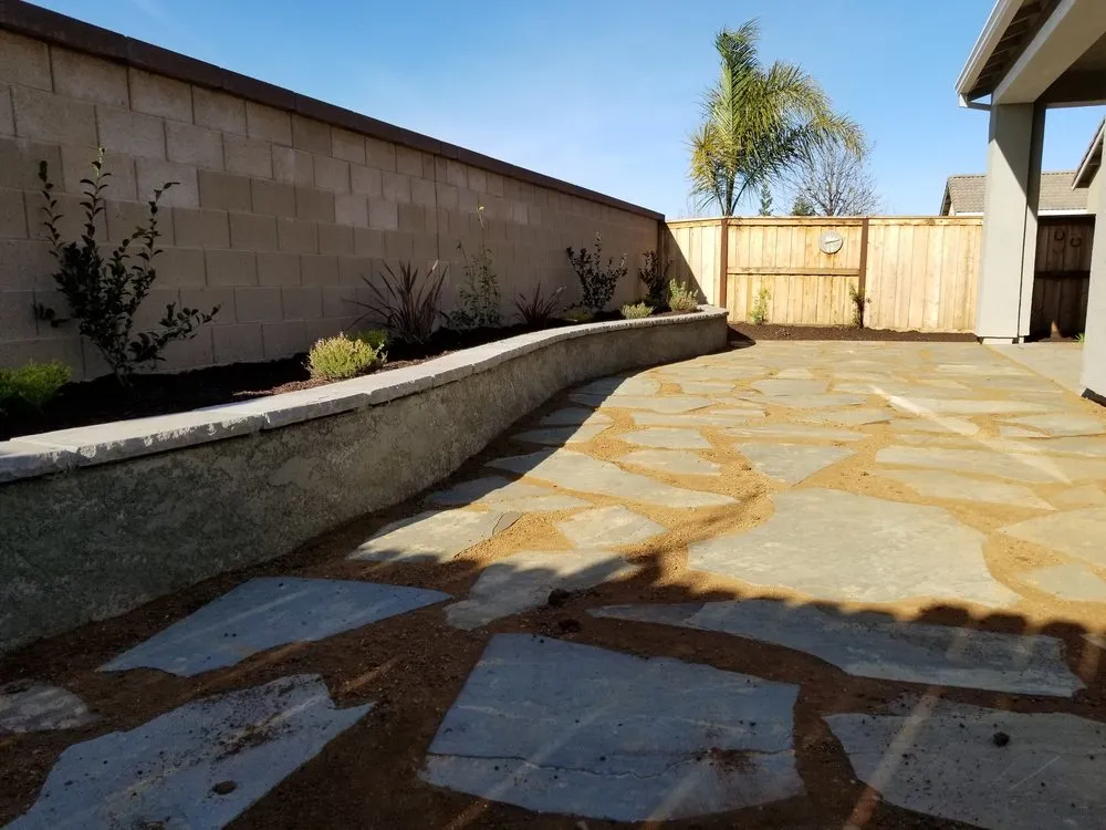 Trusted landscaping services for residential properties in Sacramento, CA by Saunders Landscaping Construction
