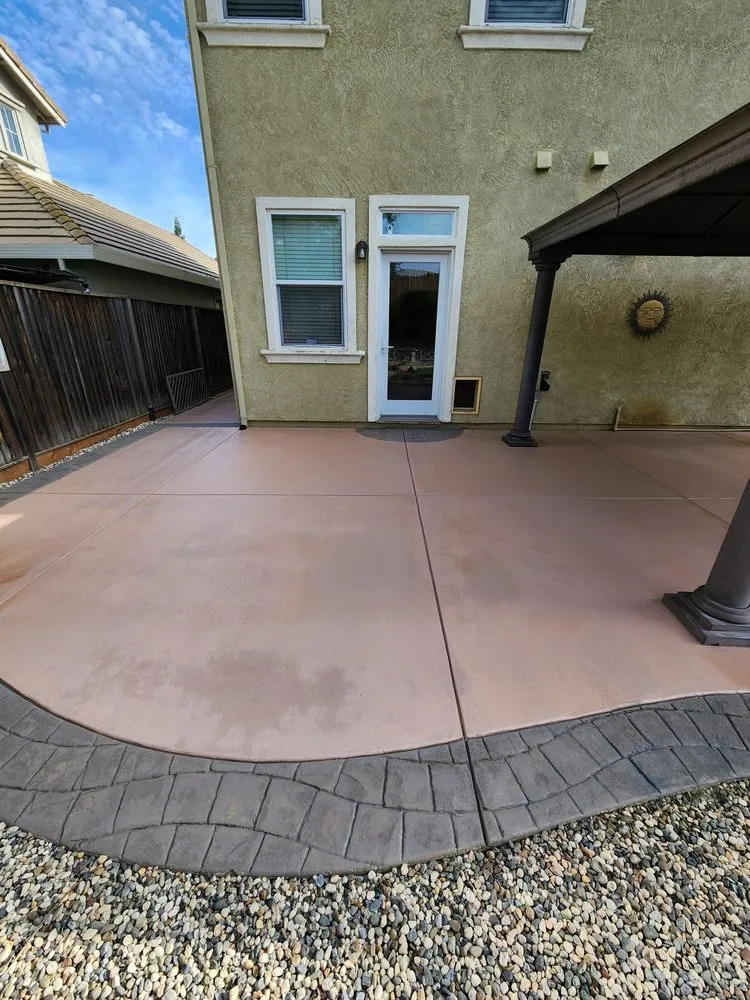 Professional landscaping services for residential properties in Sacramento, CA by Saunders Landscaping Construction