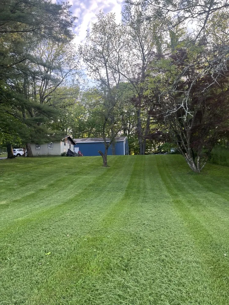 Affordable landscaping services experts serving Middletown, NY - Saunders Lawn Care