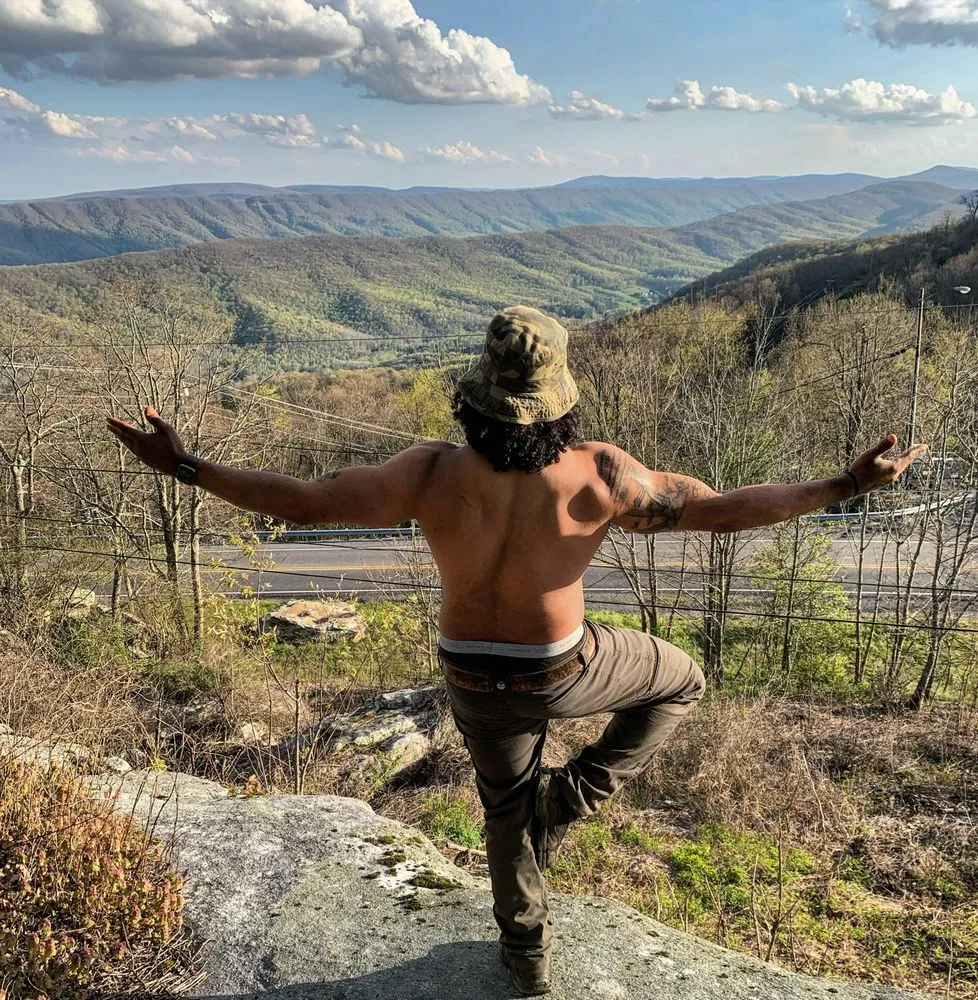 Affordable lawn mowing service experts serving Tazewell, VA - Saunders Lawn Care