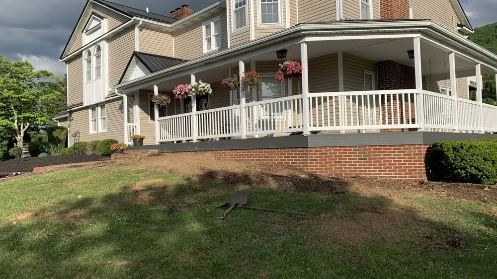 Local lawn mowing service in Tazewell, VA - Saunders Lawn Care