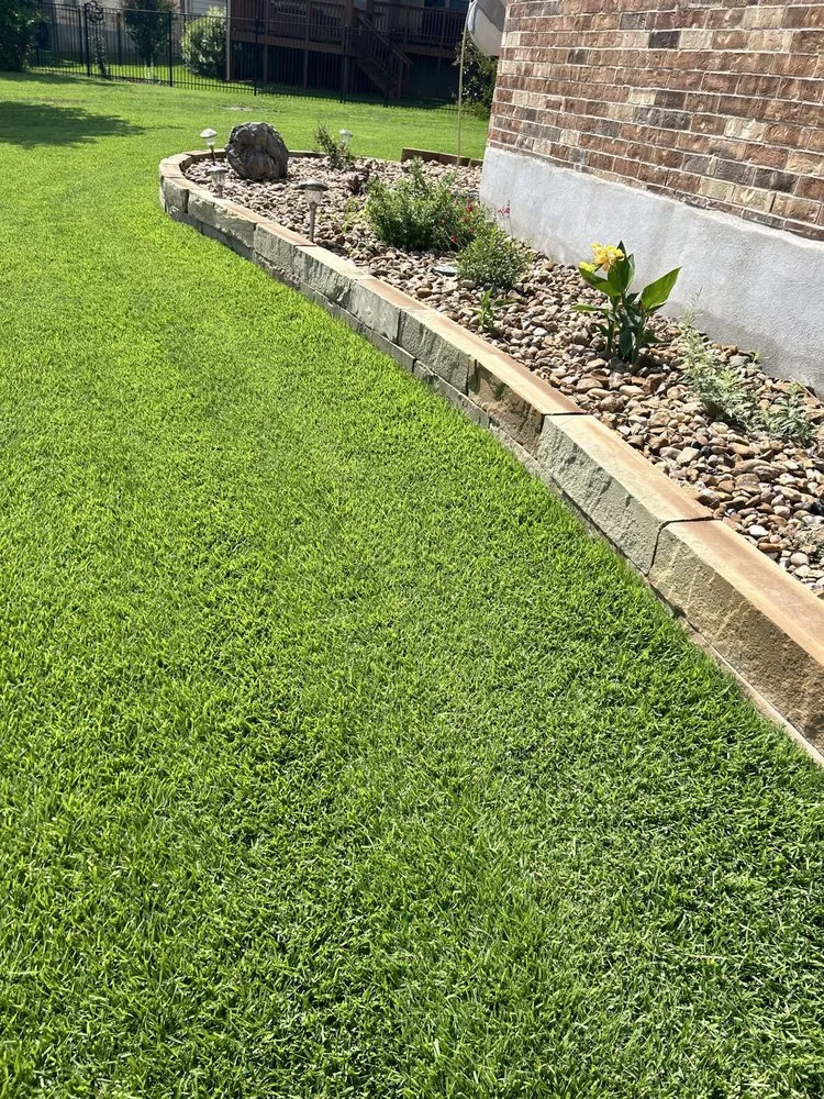 Professional garden landscaping in Canyon Lake, TX - Savage Landscaping And Irrigation