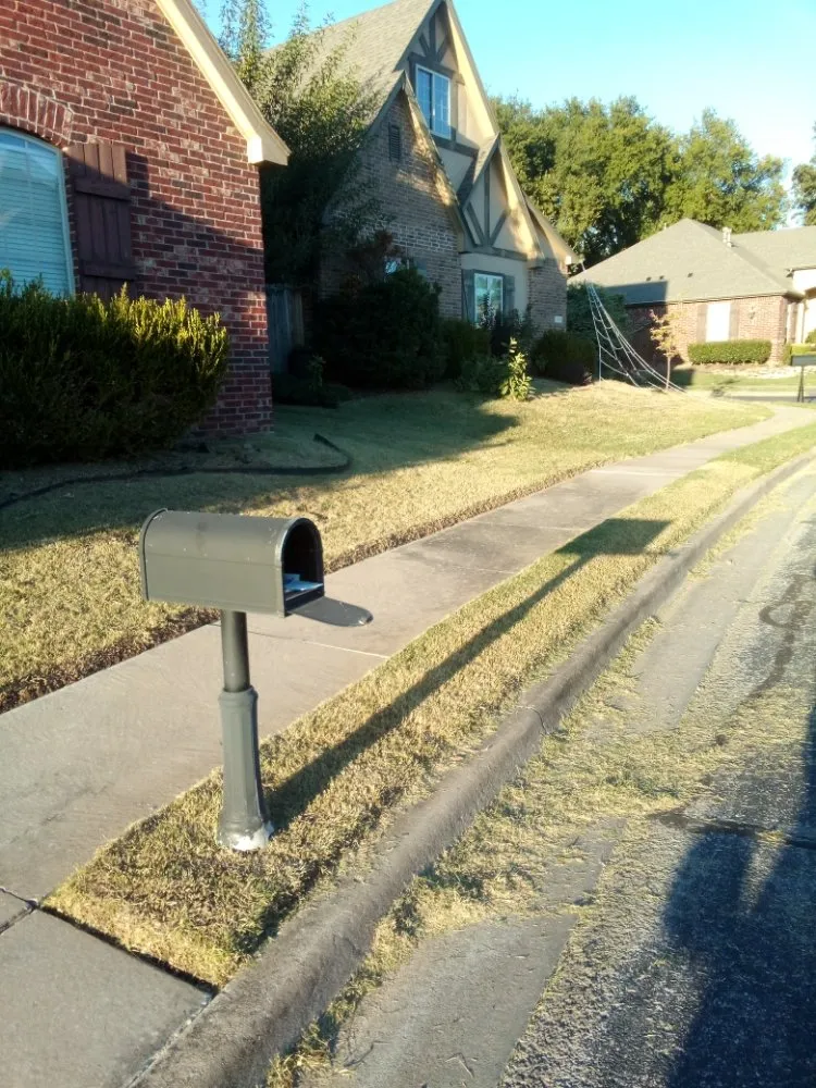 Top-rated yard maintenance for residential properties across Tulsa, OK - Savage Trade