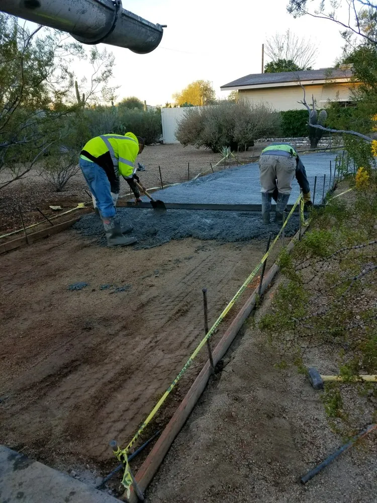 Custom landscape design in Phoenix, AZ by Savanna Design and Landscaping