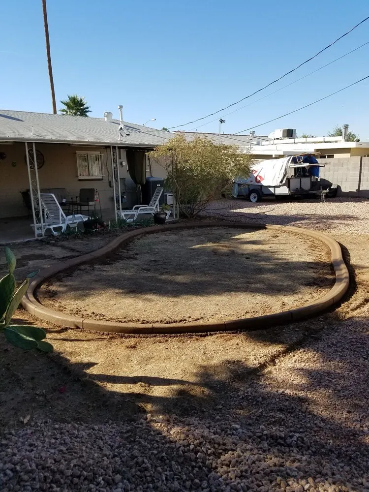 Custom lawn care service experts serving Phoenix, AZ - Savanna Design and Landscaping