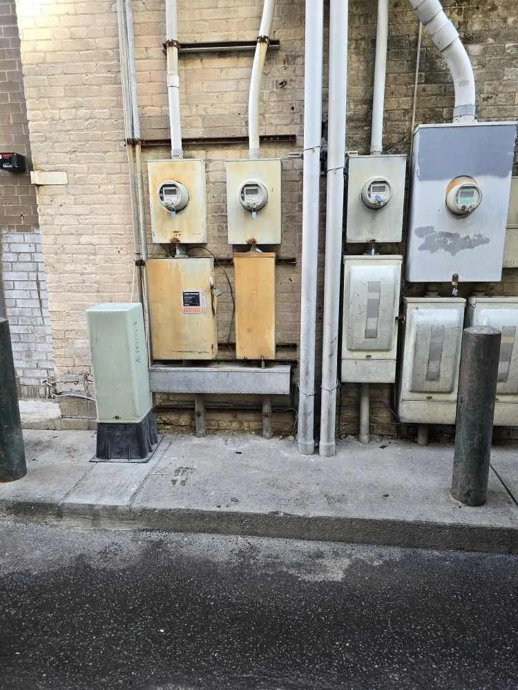 Local lawn mowing service in Bloomingdale, GA by Savannah Contracting Group