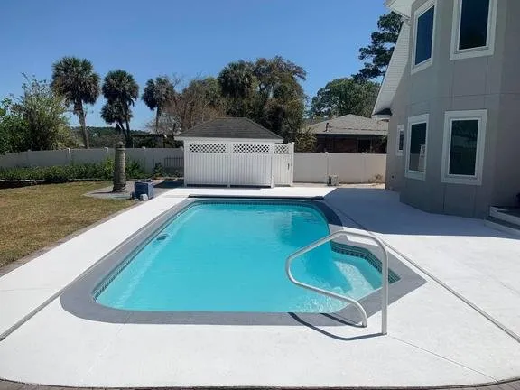 Top-rated lawn mowing service in Savannah, GA by Savannah Pool Services