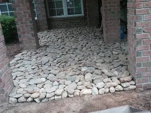 Savedra's Landscaping Logo