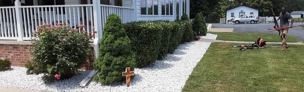 Trusted yard cleanup service in Huntingtown, MD - Savoy Lawn Maintenance