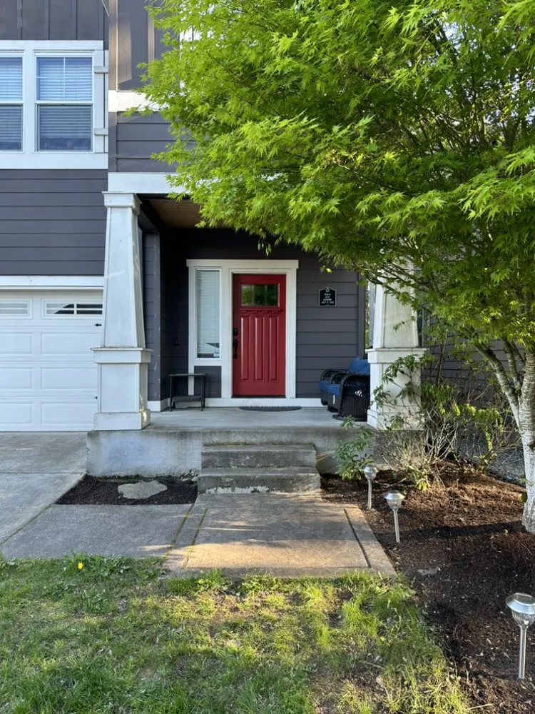 Professional garden landscaping experts serving Federal Way, WA - Savvy Landscape & Design