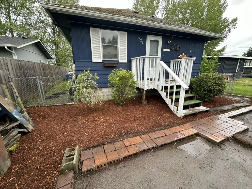 Professional yard maintenance in Federal Way, WA by Savvy Landscape & Design