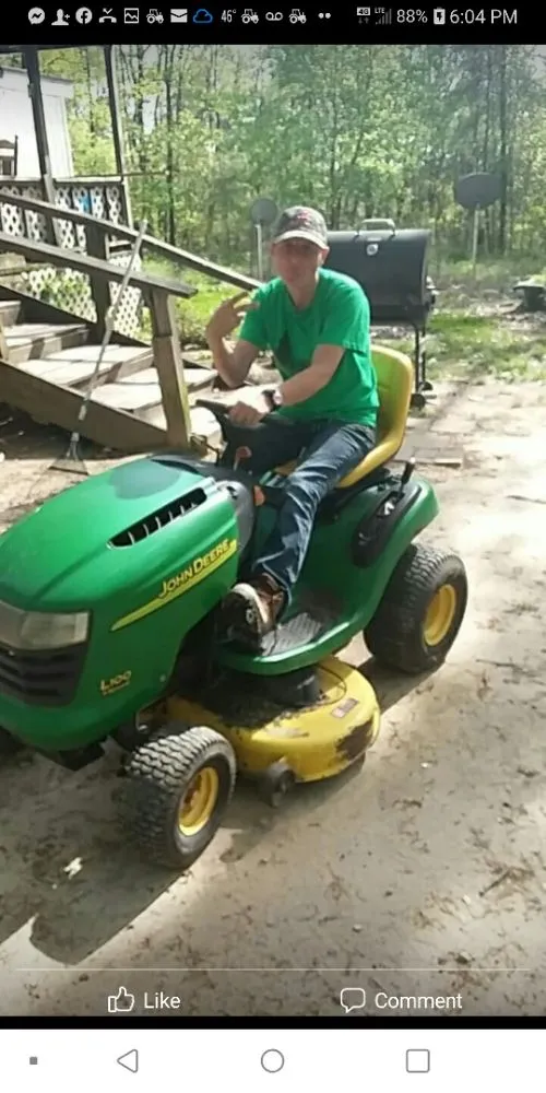 Trusted lawn mowing service in Arab, AL by Saws Of Honor Tree And Lawn Service