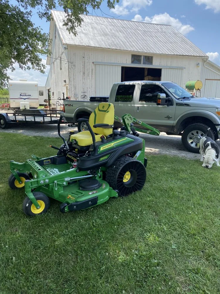 Affordable yard cleanup service in Fountain City, IN by Sawyer’s Lawncare