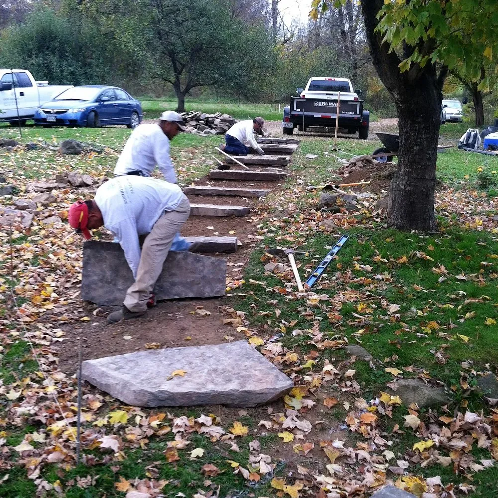 Custom landscaping services in Round Hill, VA - Saxton Landscapes