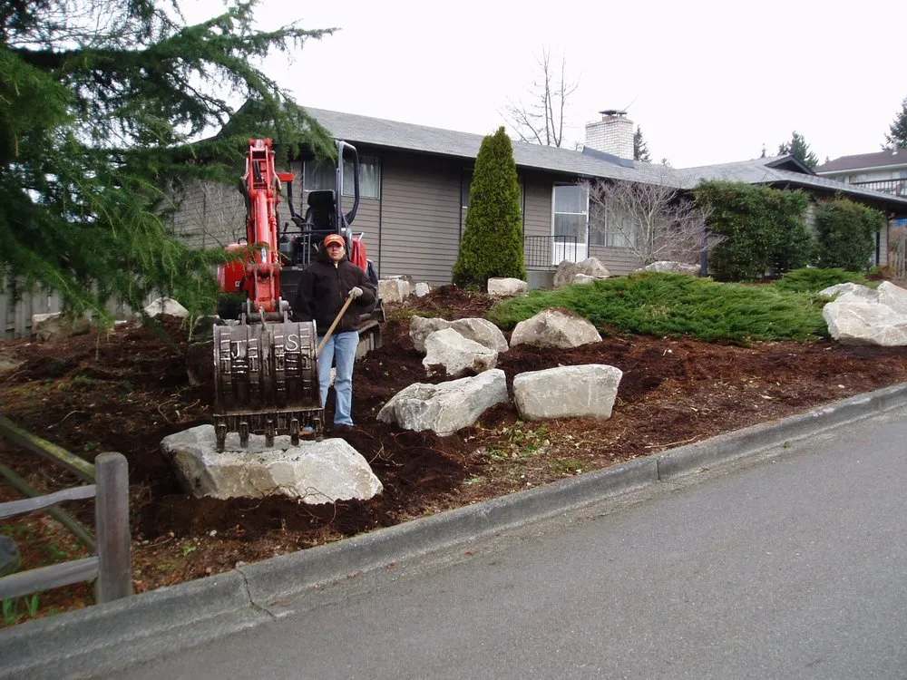 Local residential landscaping experts serving Maple Valley, WA - Saylor Landscaping