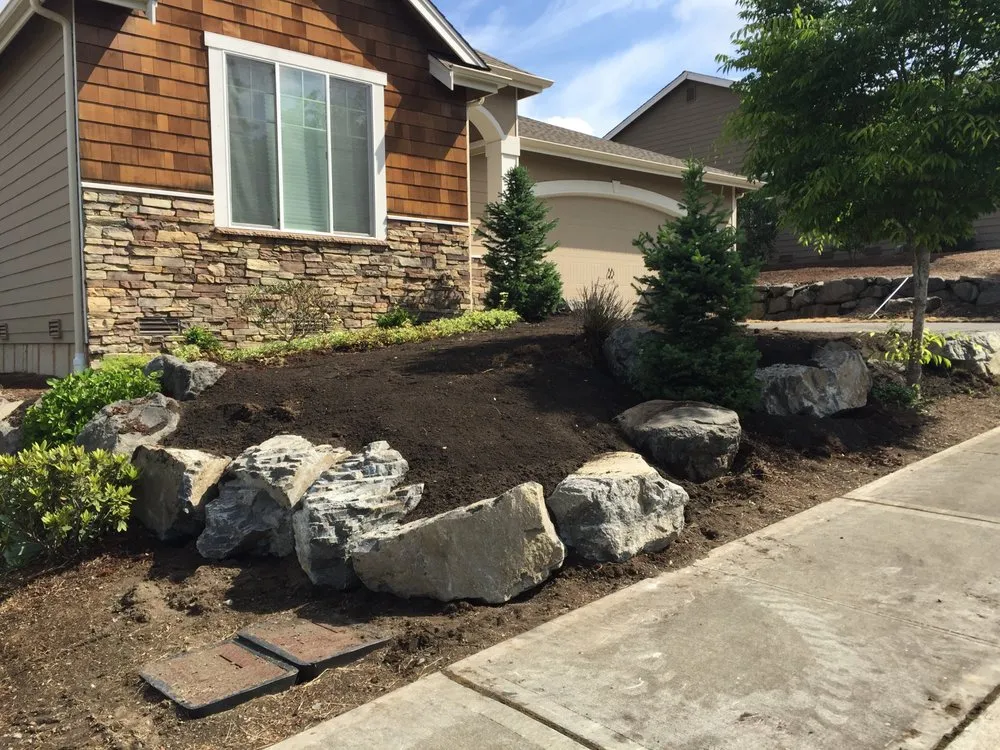 Professional landscaping services experts serving Maple Valley, WA - Saylor Landscaping