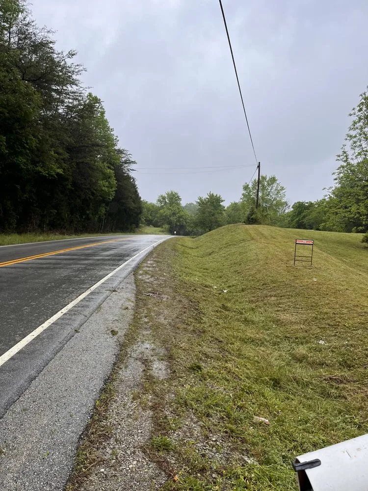 Trusted yard cleanup service for beautiful yards in Sparta, TN by Saylors Lawn Care