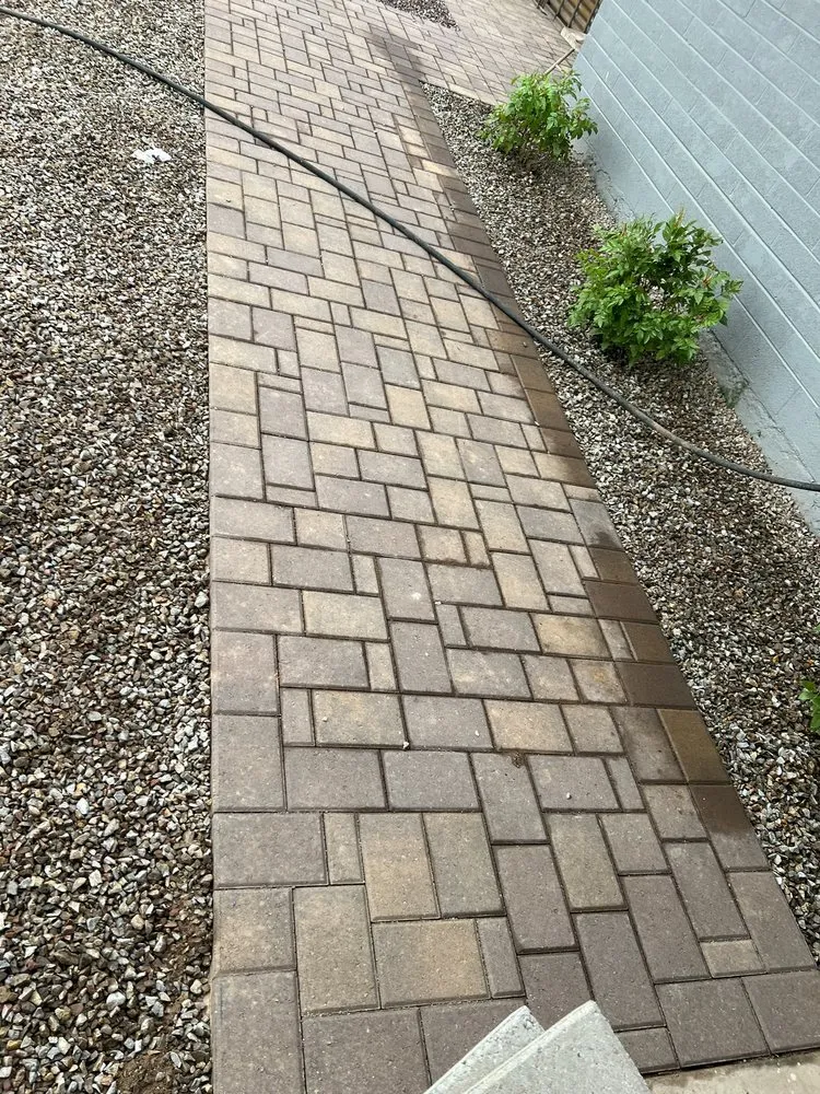 Reliable yard maintenance experts serving Apache Junction, AZ - SAZ Hardscaping