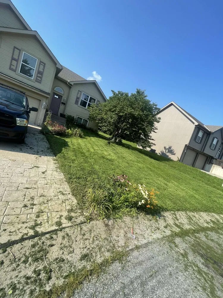 Affordable yard cleanup service near you in Leavenworth, KS by SB Landscaping