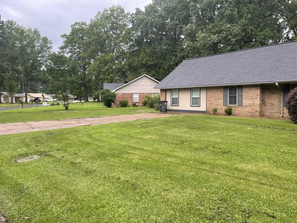 Custom garden landscaping in Searcy, AR by S&B Lawn Care